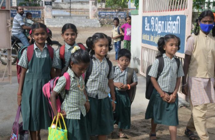 “Schools Reopen in J&K’s Non-Border Areas Amid India-Pakistan Tensions, Border Areas Remain Closed”